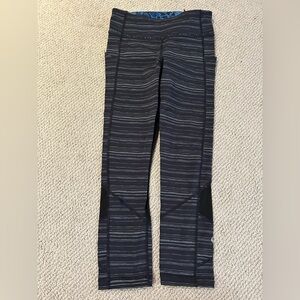 Lululemon capris size 4